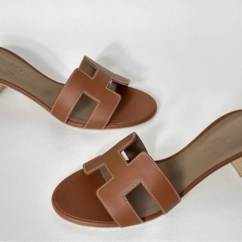 HERMES H OASIS SANDALS IN GOLD BROWN LEATHER SHOES MULES SLIDES HEELS 38 - Picture 2 of 15